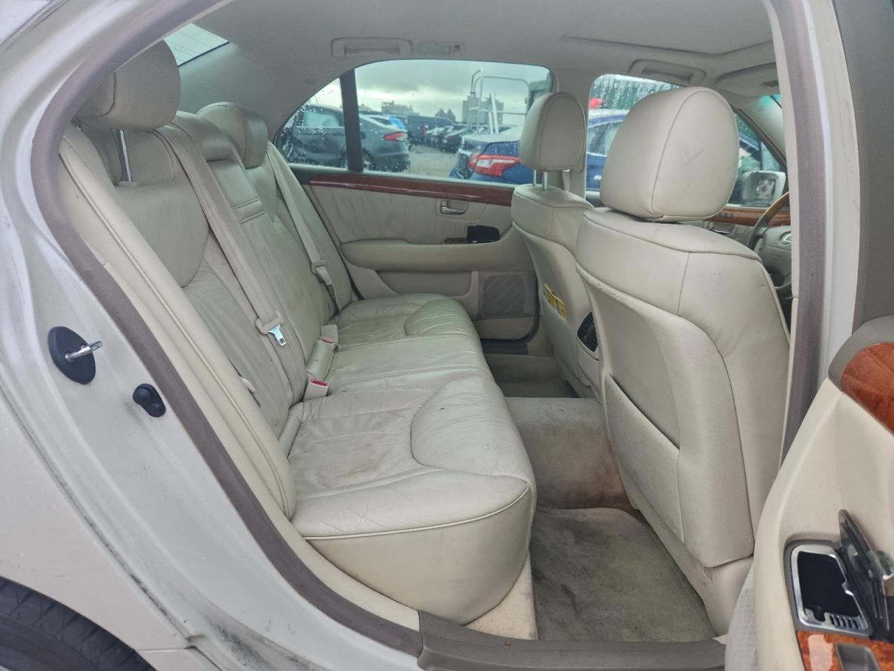 2002 LEXUS LS 430 photo 10