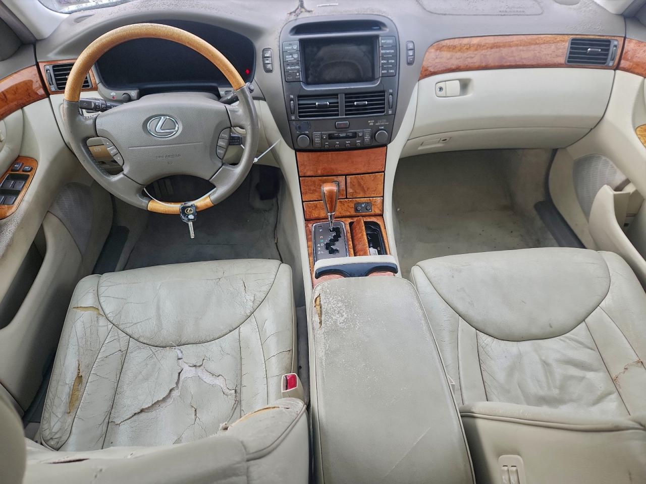 2002 LEXUS LS 430 photo 8