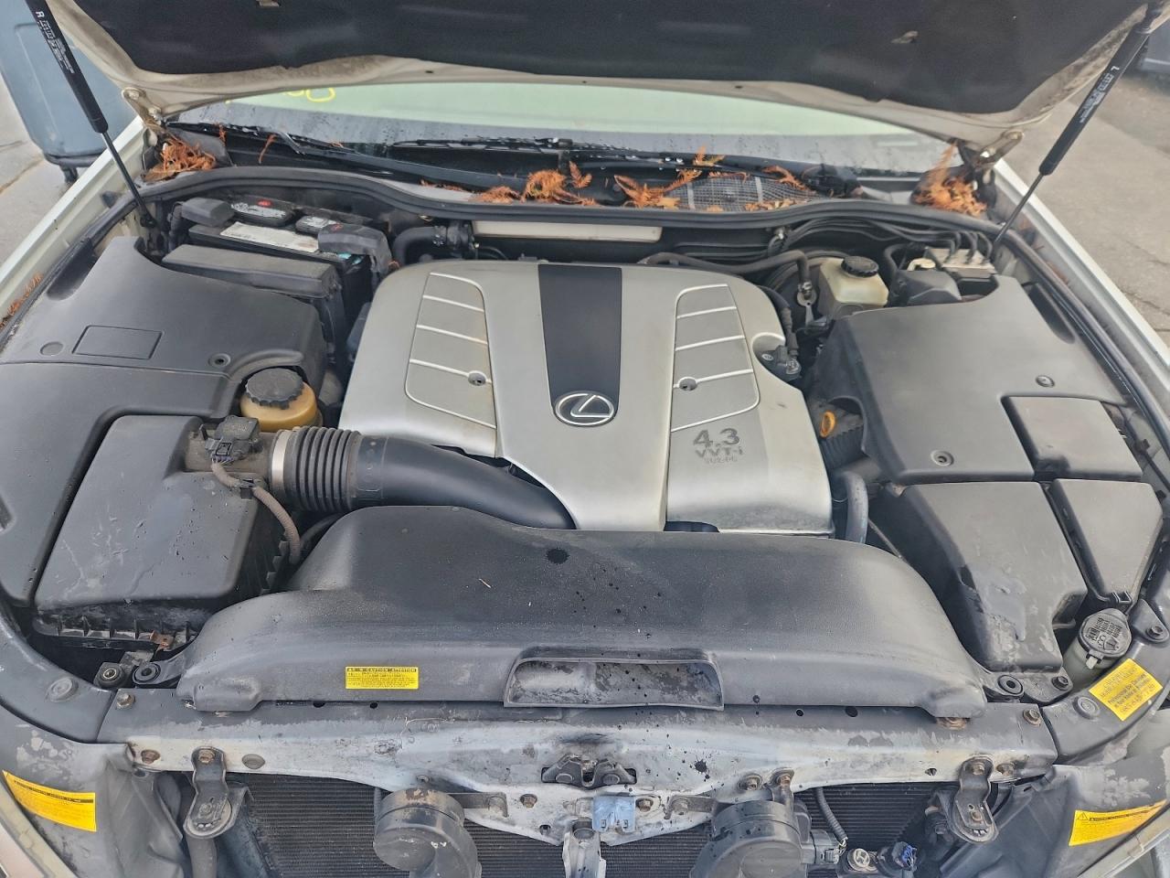 2002 LEXUS LS 430 photo 11