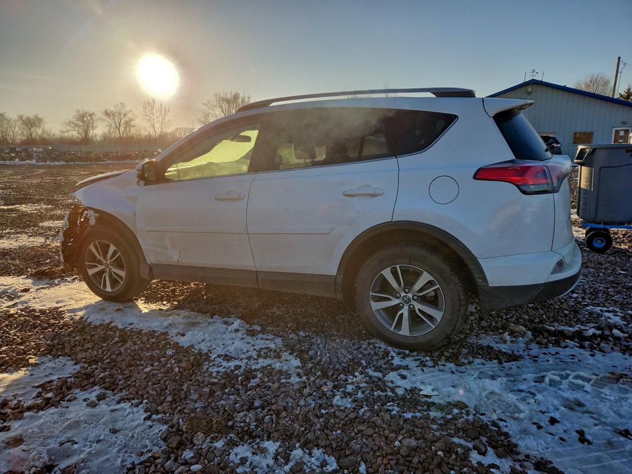2018 TOYOTA RAV4 ADVENTURE photo 2