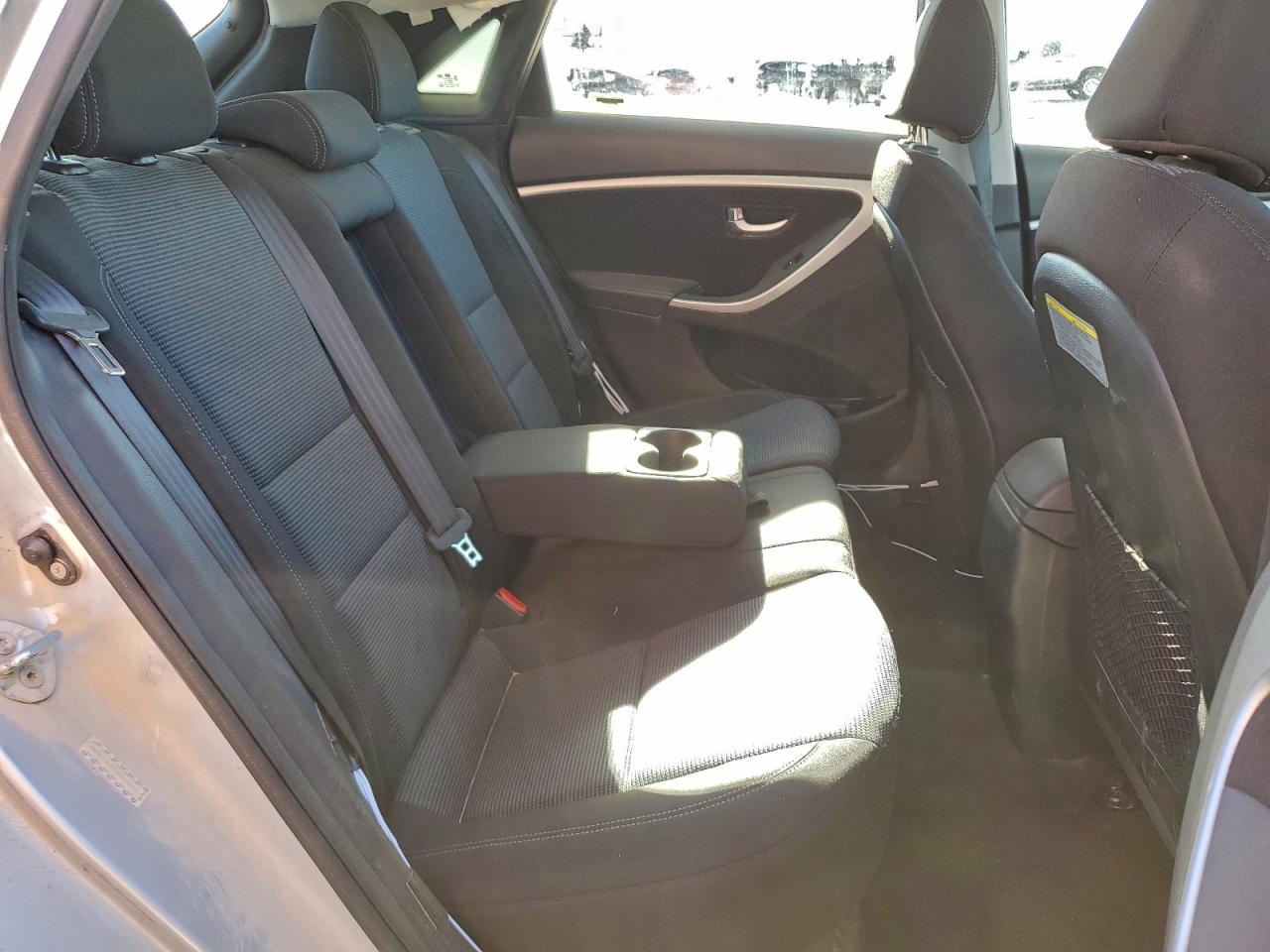 2016 HYUNDAI ELANTRA GT photo 10