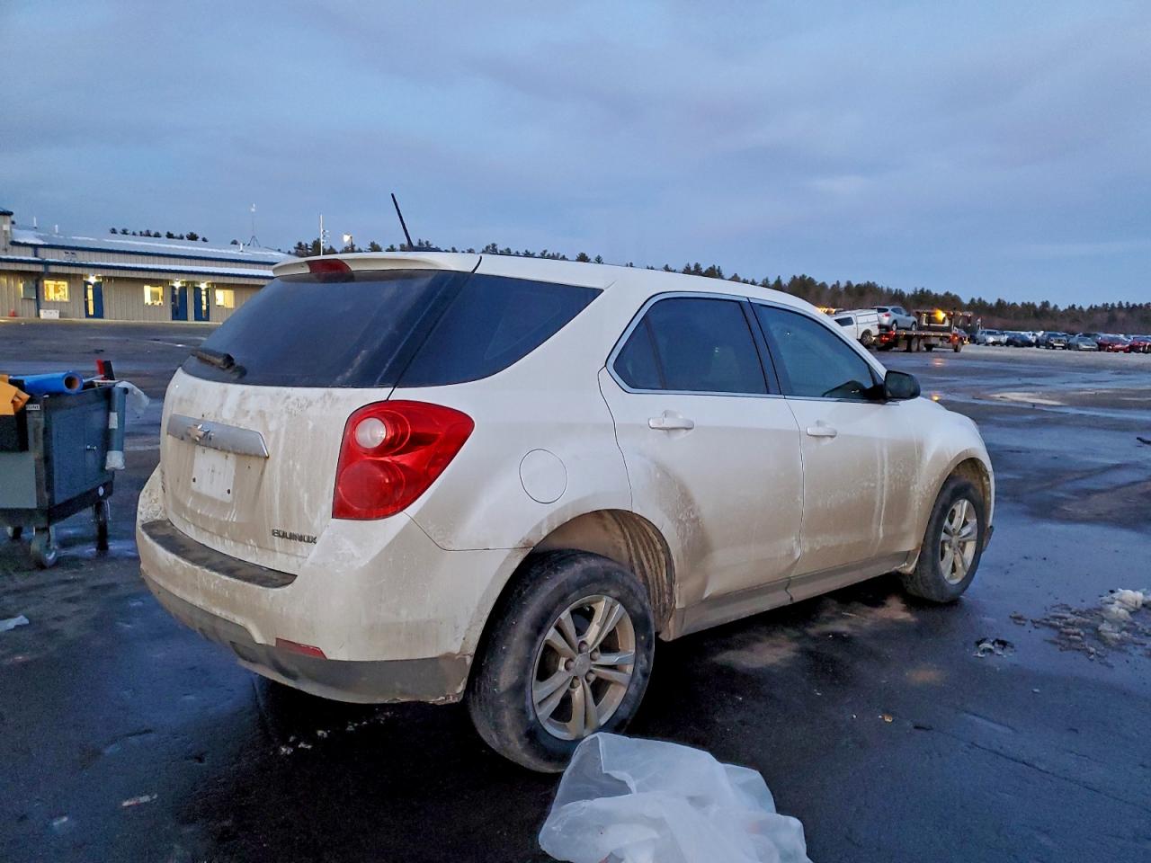 2015 CHEVROLET EQUINOX LS photo 3
