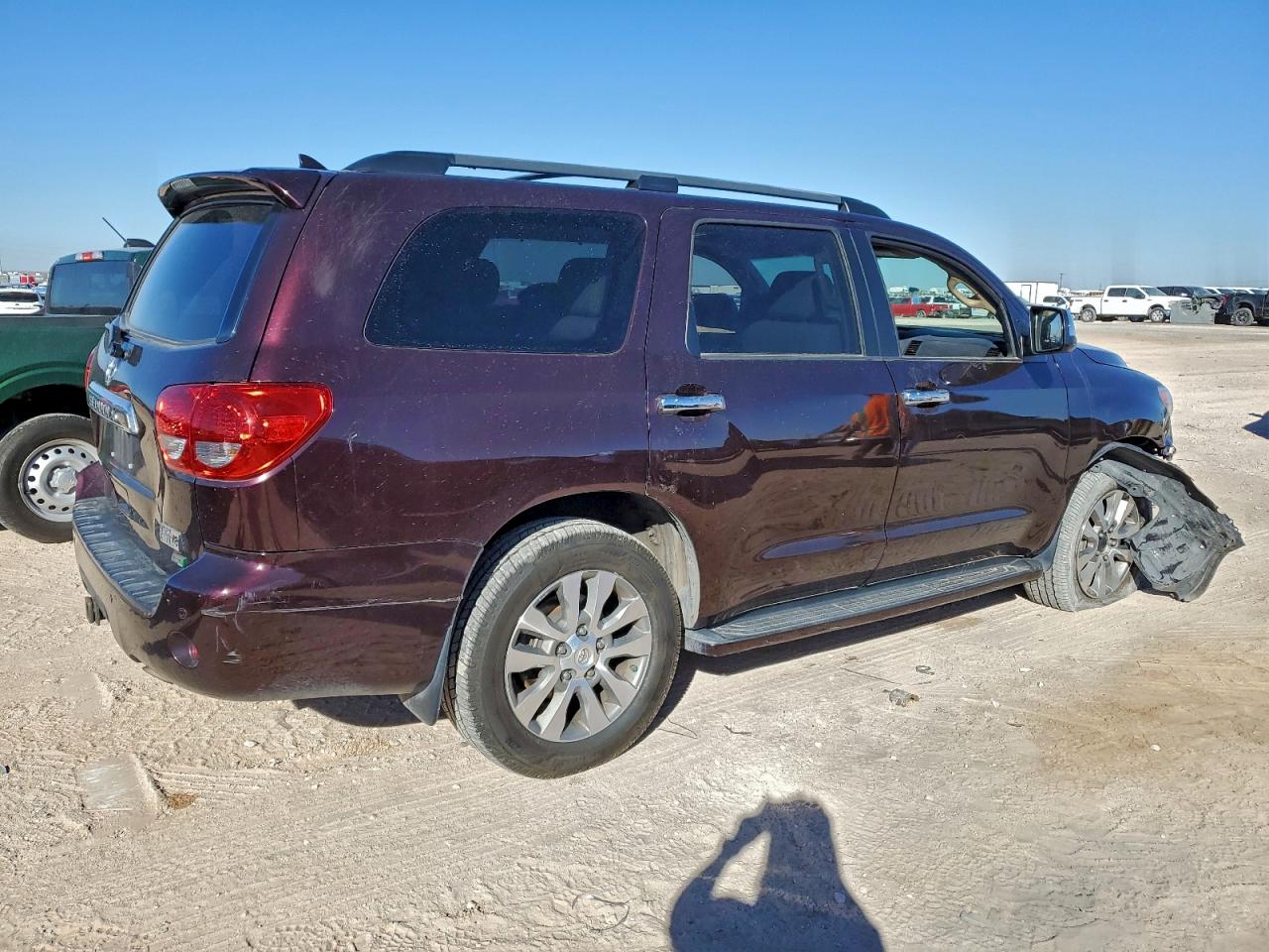 2016 TOYOTA SEQUOIA LIMITED photo 3