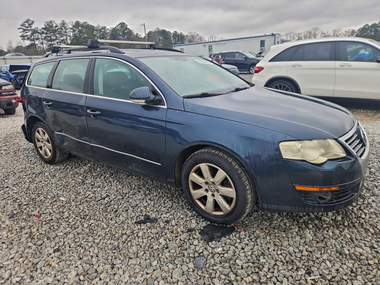 2008 VOLKSWAGEN PASSAT WAGON LUX photo 4