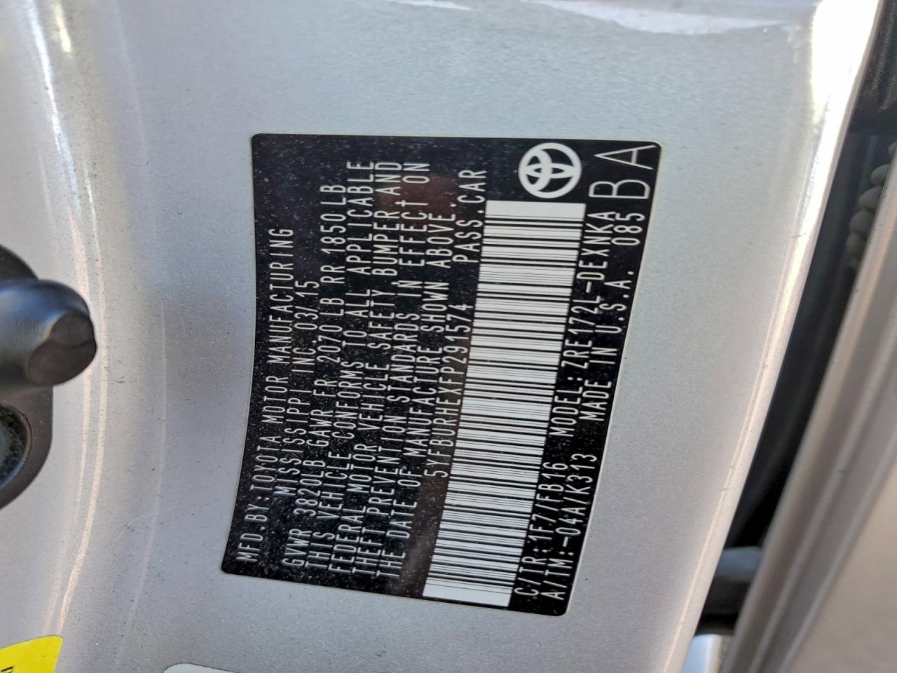 2015 TOYOTA COROLLA L photo 12