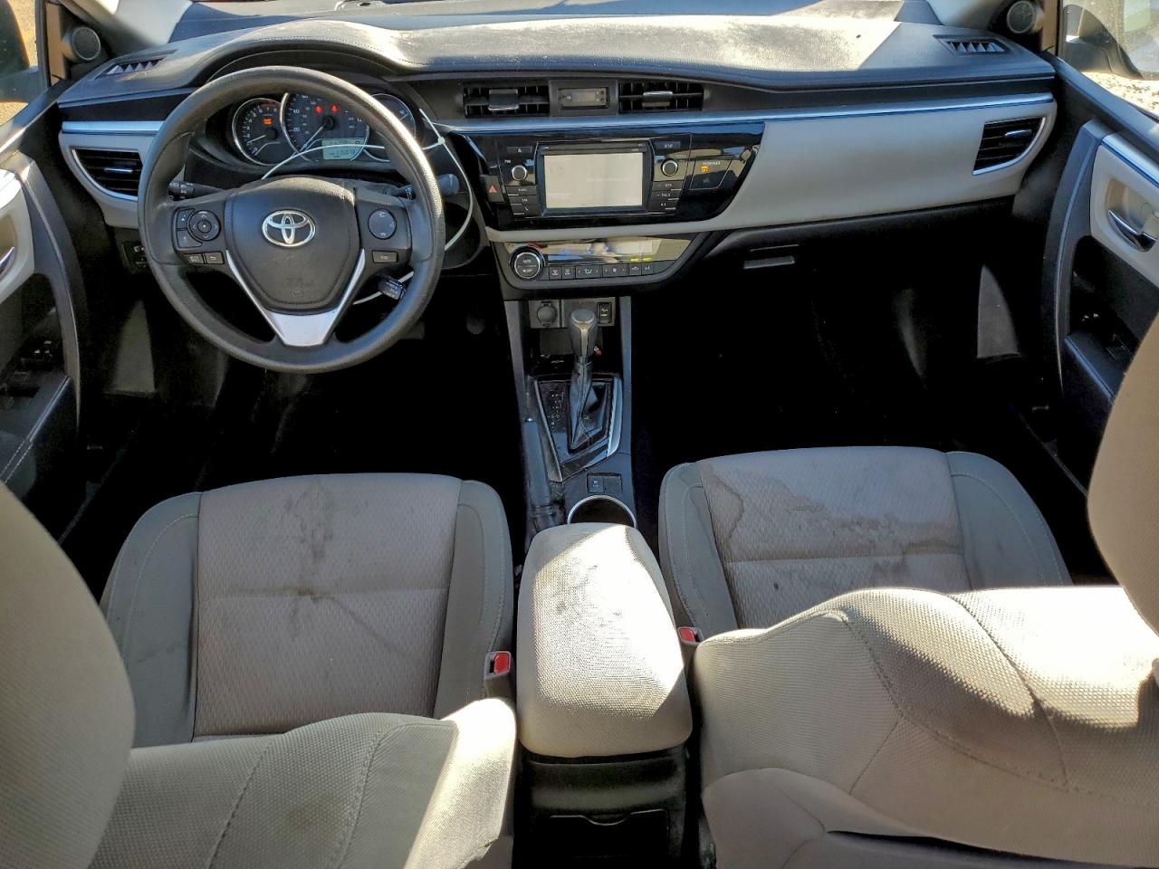 2015 TOYOTA COROLLA L photo 8