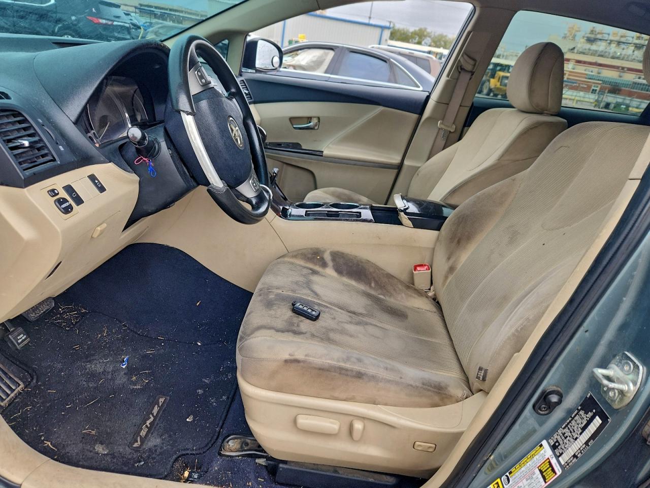 2009 TOYOTA VENZA photo 7
