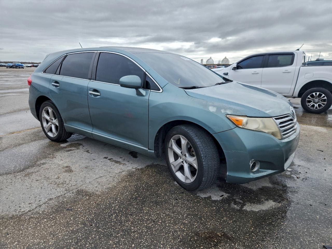 2009 TOYOTA VENZA photo 4