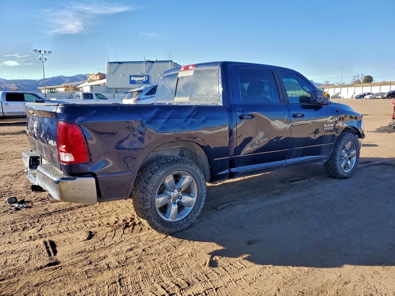 2014 RAM 1500 SLT photo 3