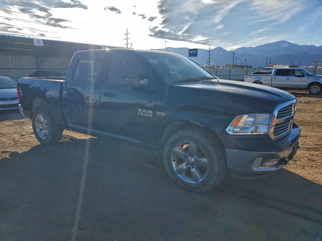 2014 RAM 1500 SLT photo 4
