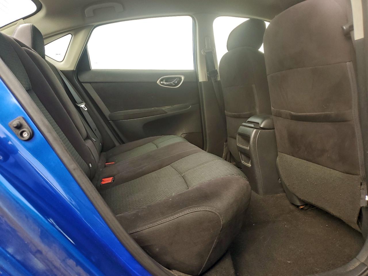 2015 NISSAN SENTRA S photo 10