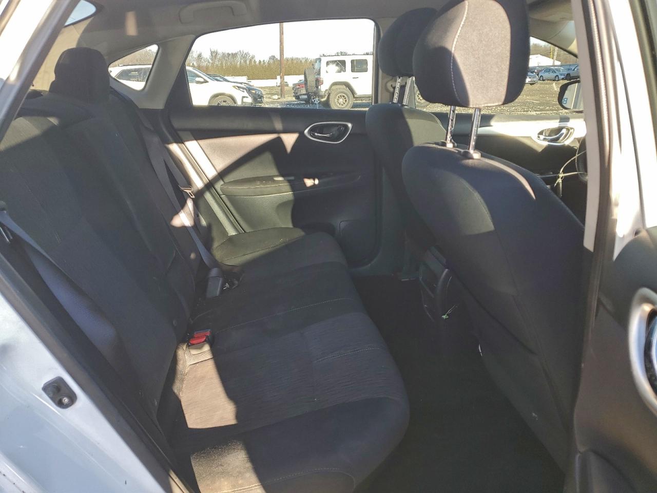 2015 NISSAN SENTRA S photo 10