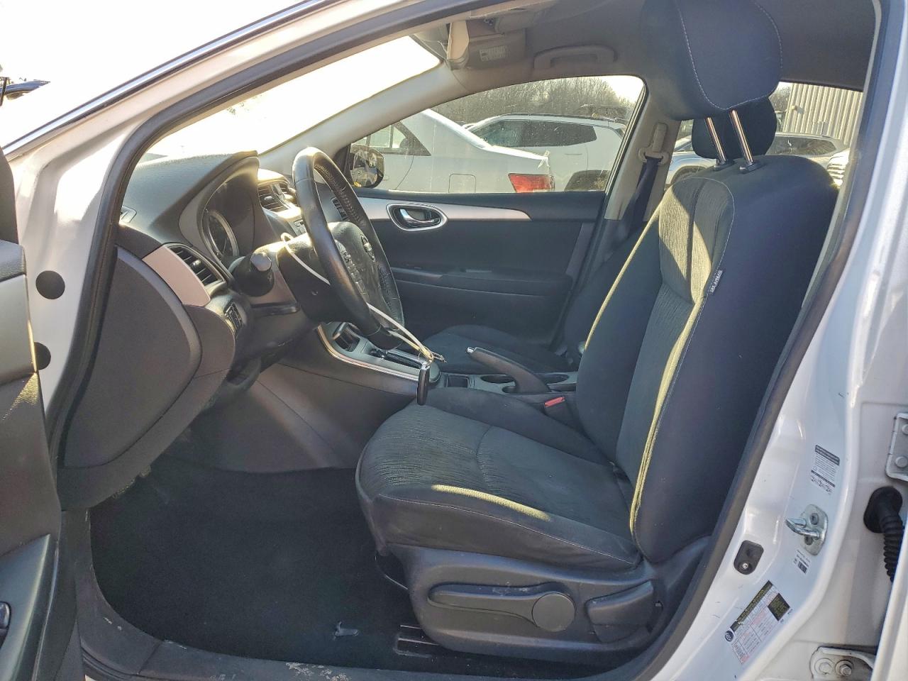 2015 NISSAN SENTRA S photo 7