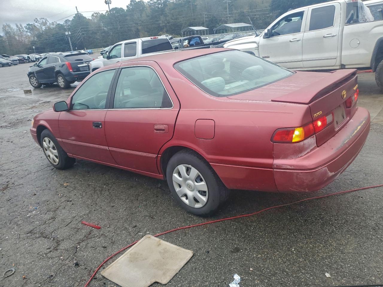 1997 TOYOTA CAMRY CE photo 2