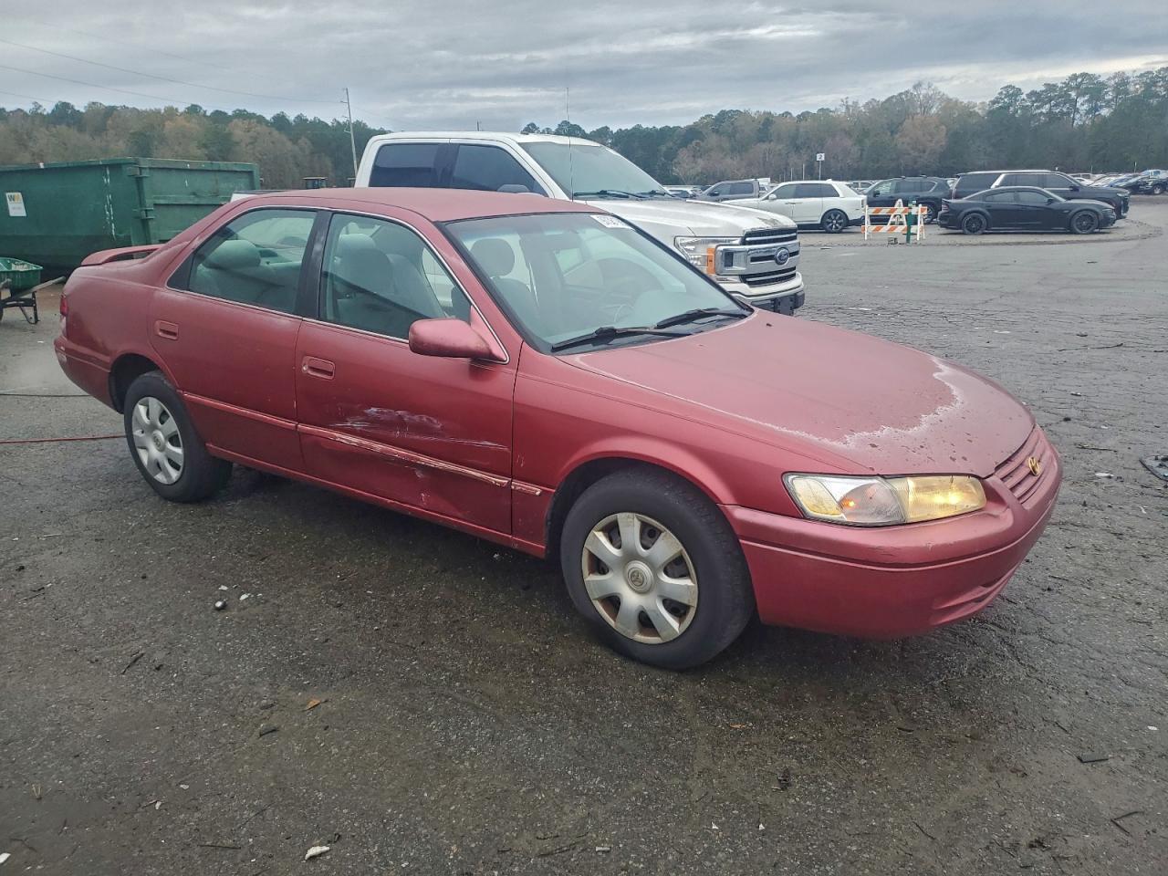 1997 TOYOTA CAMRY CE photo 4
