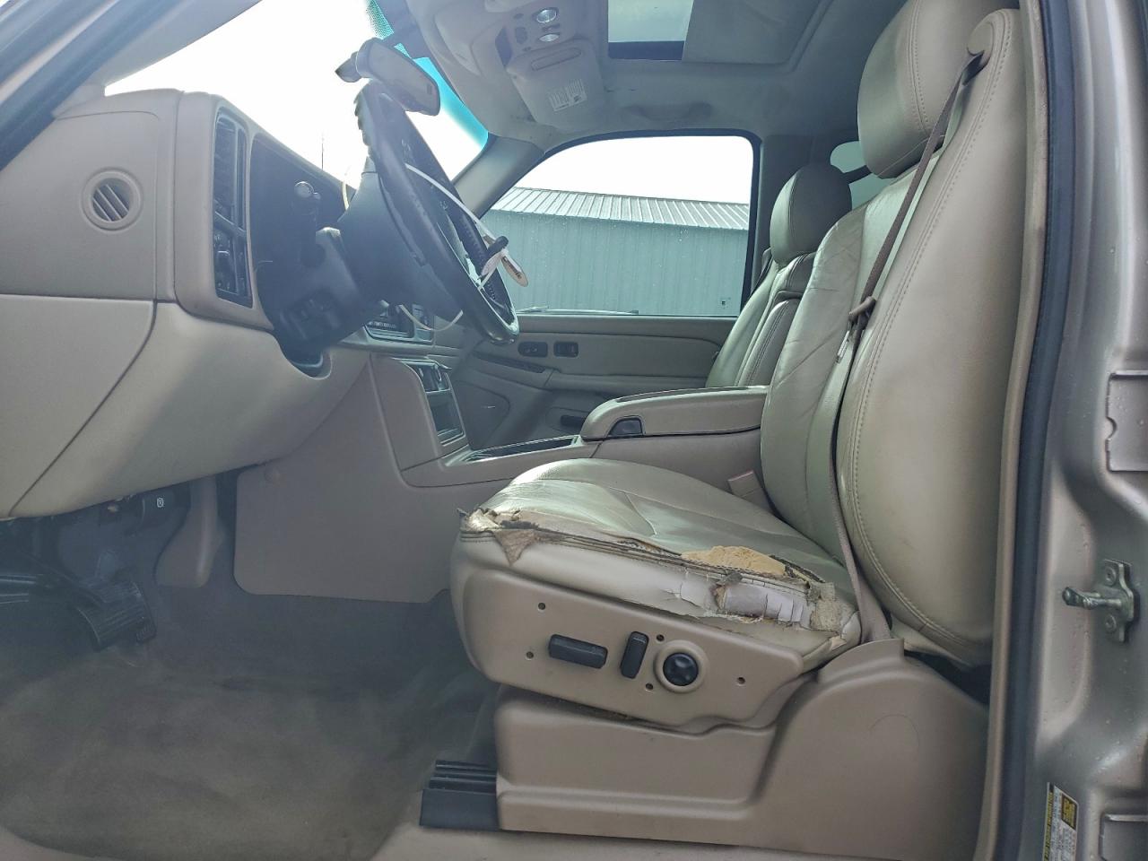 2005 CHEVROLET AVALANCHE C1500 photo 7