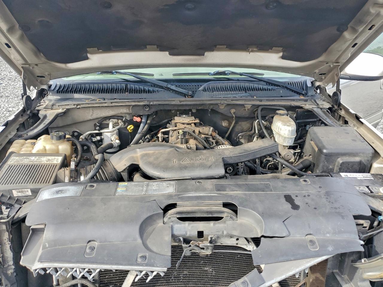 2005 CHEVROLET AVALANCHE C1500 photo 11