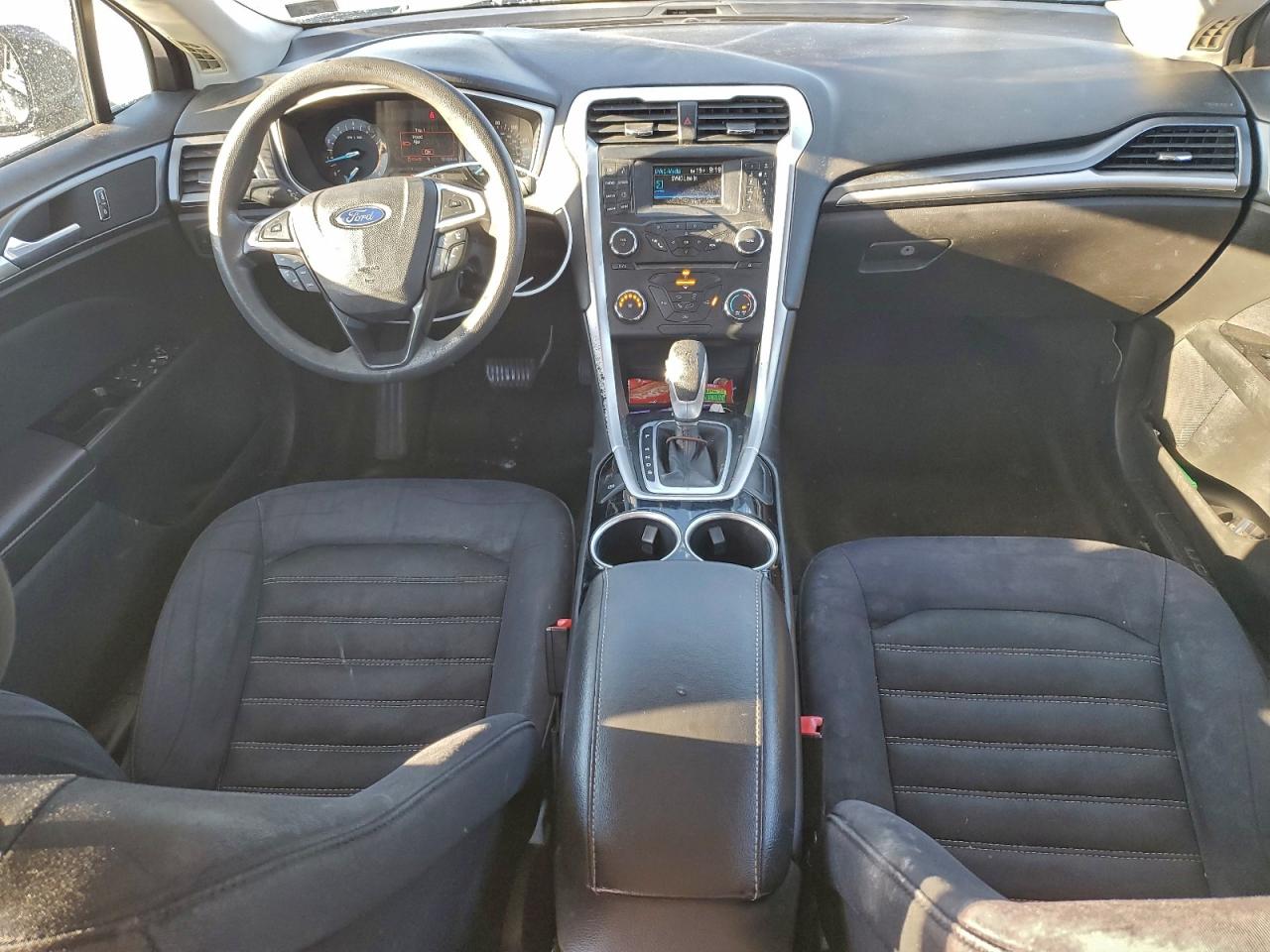 2014 FORD FUSION SE photo 8