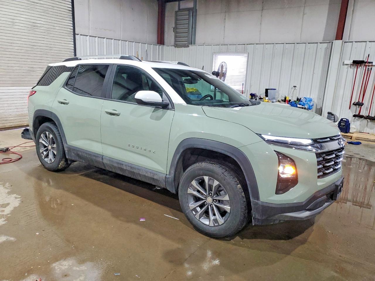 2026 CHEVROLET EQUINOX LT photo 4