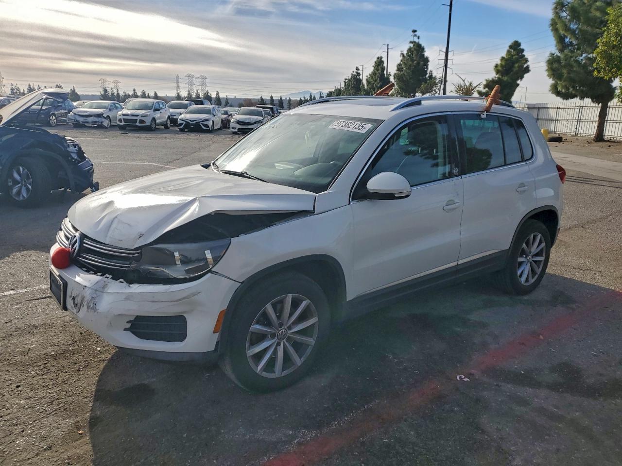 2017 VOLKSWAGEN TIGUAN
