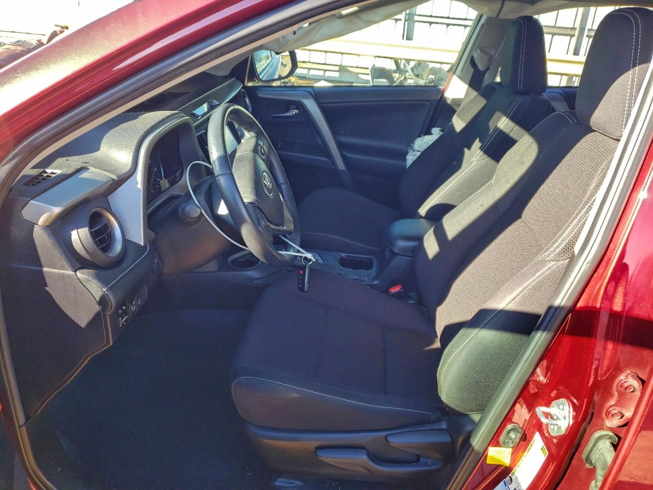 2018 TOYOTA RAV4 ADVENTURE photo 7