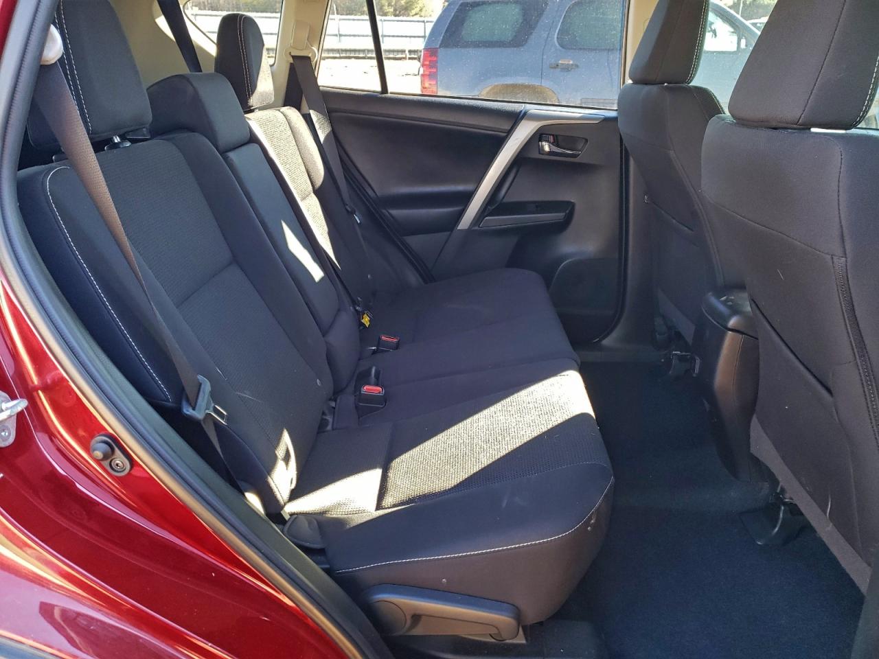 2018 TOYOTA RAV4 ADVENTURE photo 11