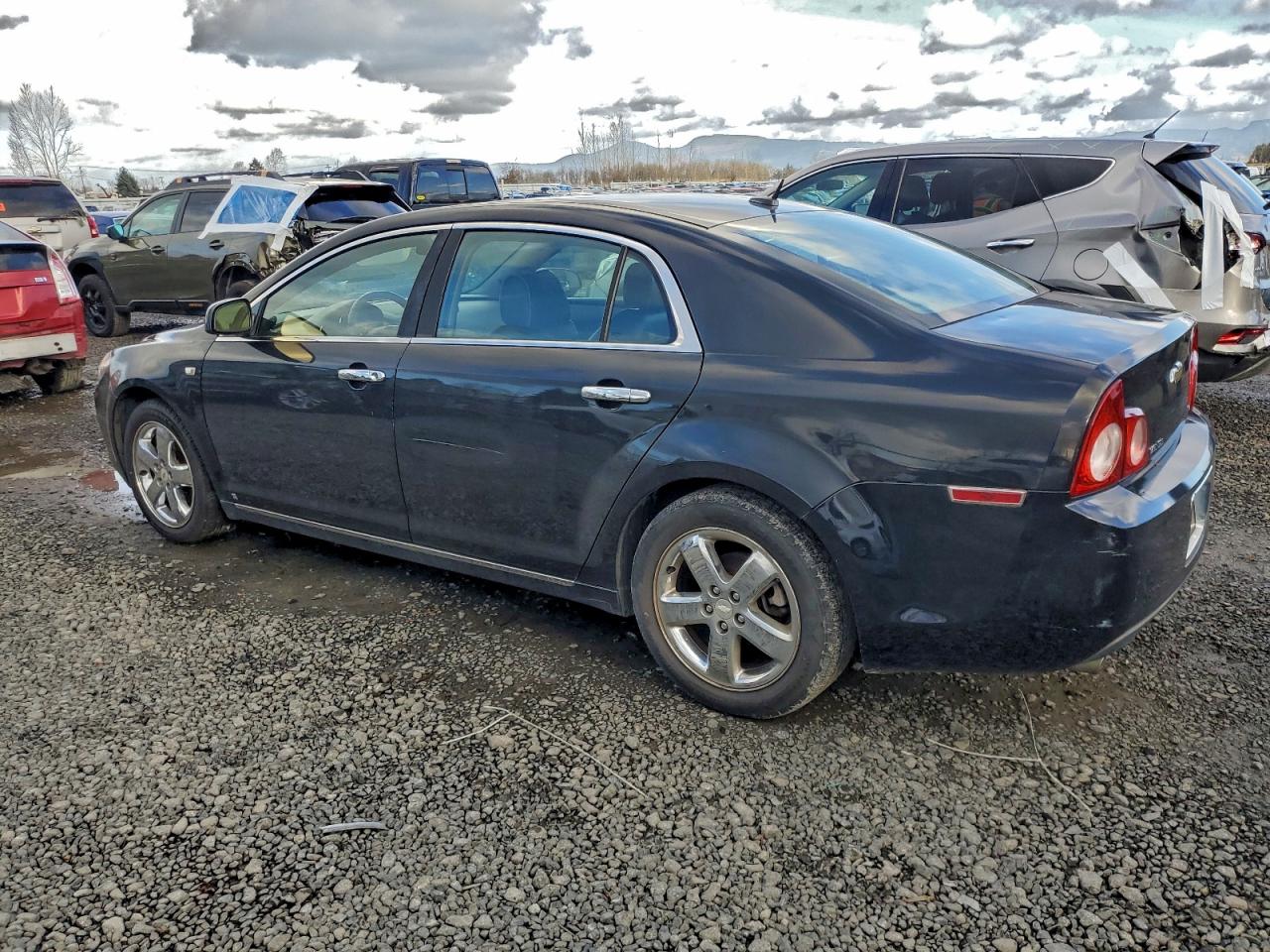 2008 CHEVROLET MALIBU LTZ photo 2