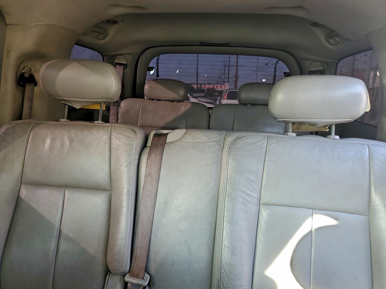 2005 GMC ENVOY DENALI XL photo 10