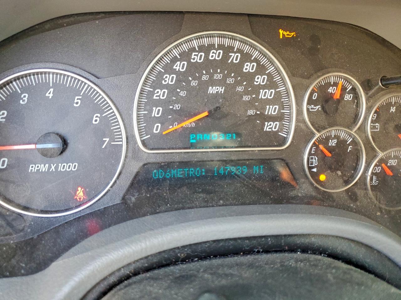 2005 GMC ENVOY DENALI XL photo 9