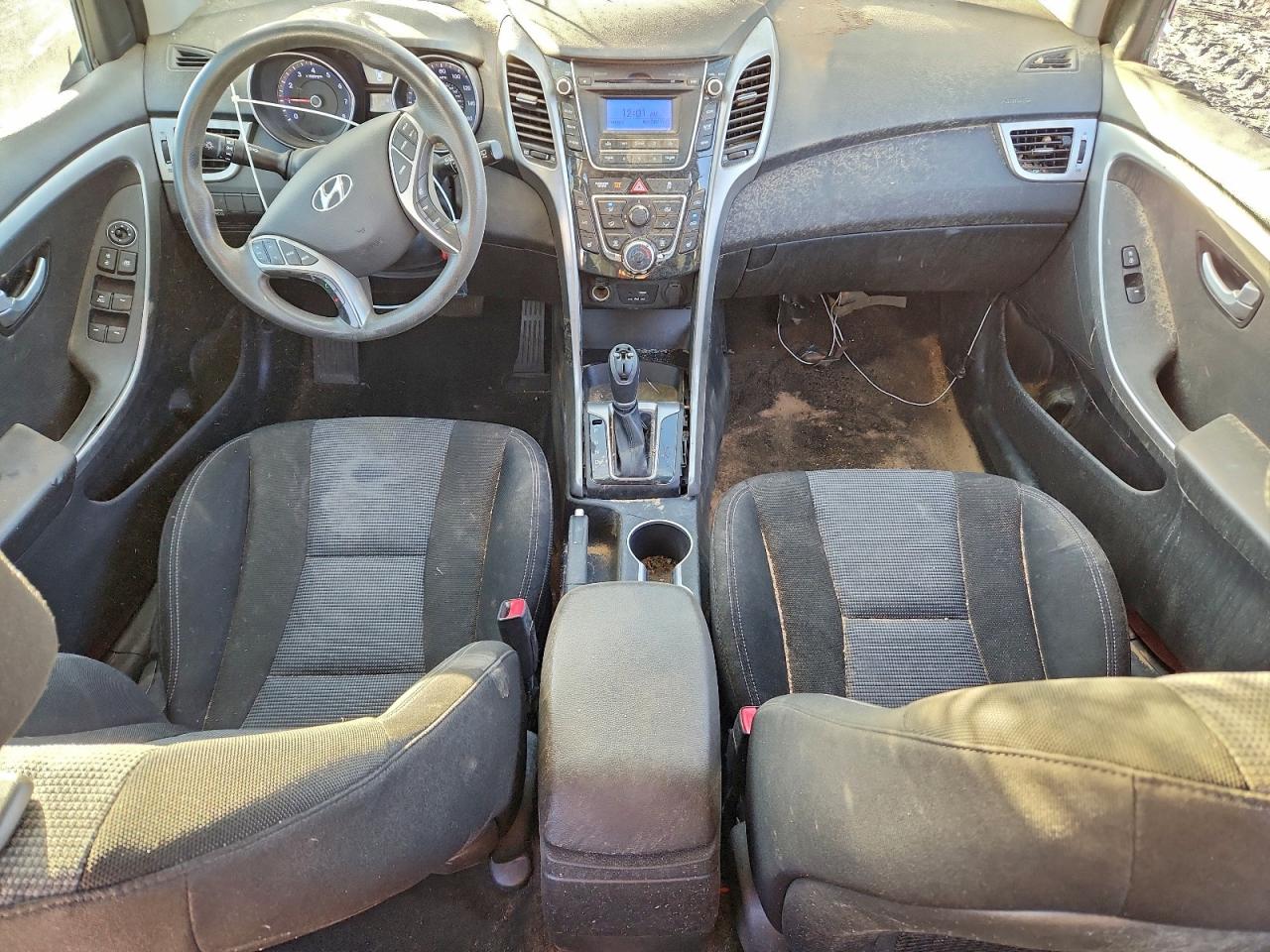 2016 HYUNDAI ELANTRA GT photo 8