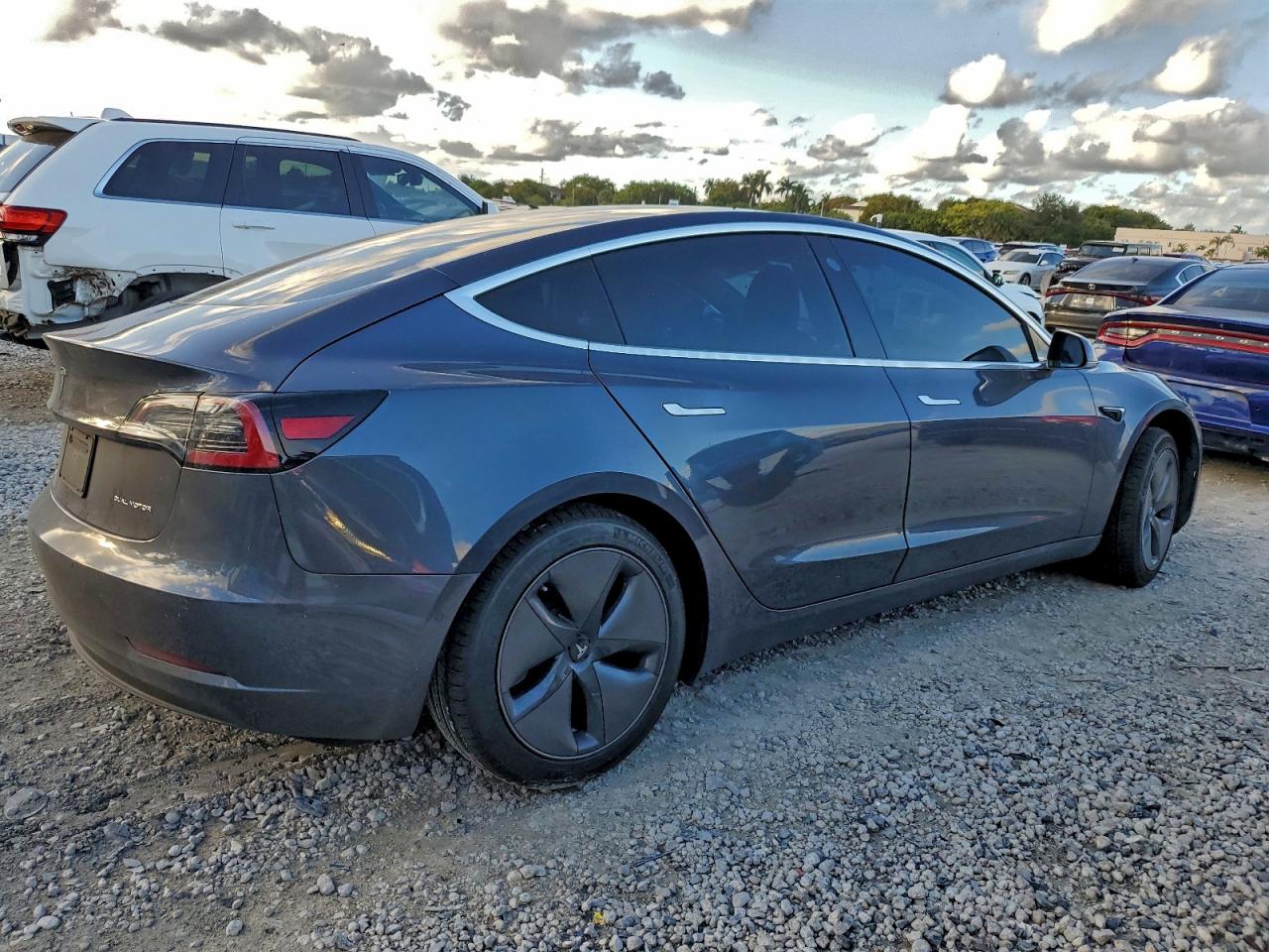 2020 TESLA MODEL 3 photo 3