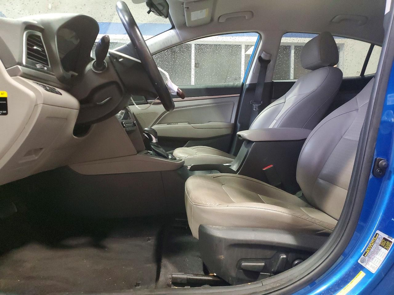 2017 HYUNDAI ELANTRA SE photo 13