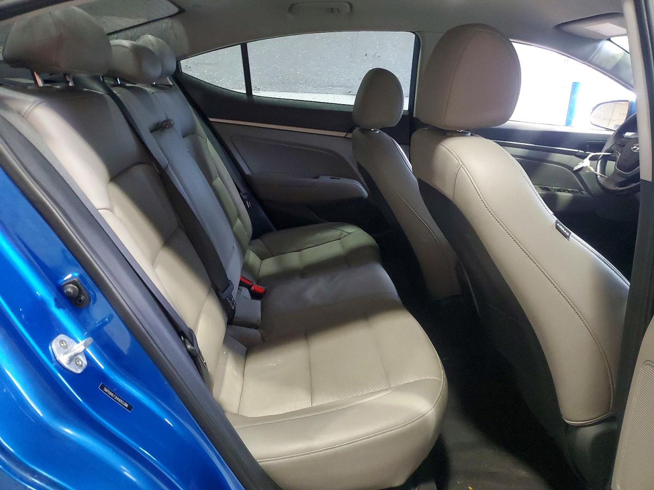 2017 HYUNDAI ELANTRA SE photo 19