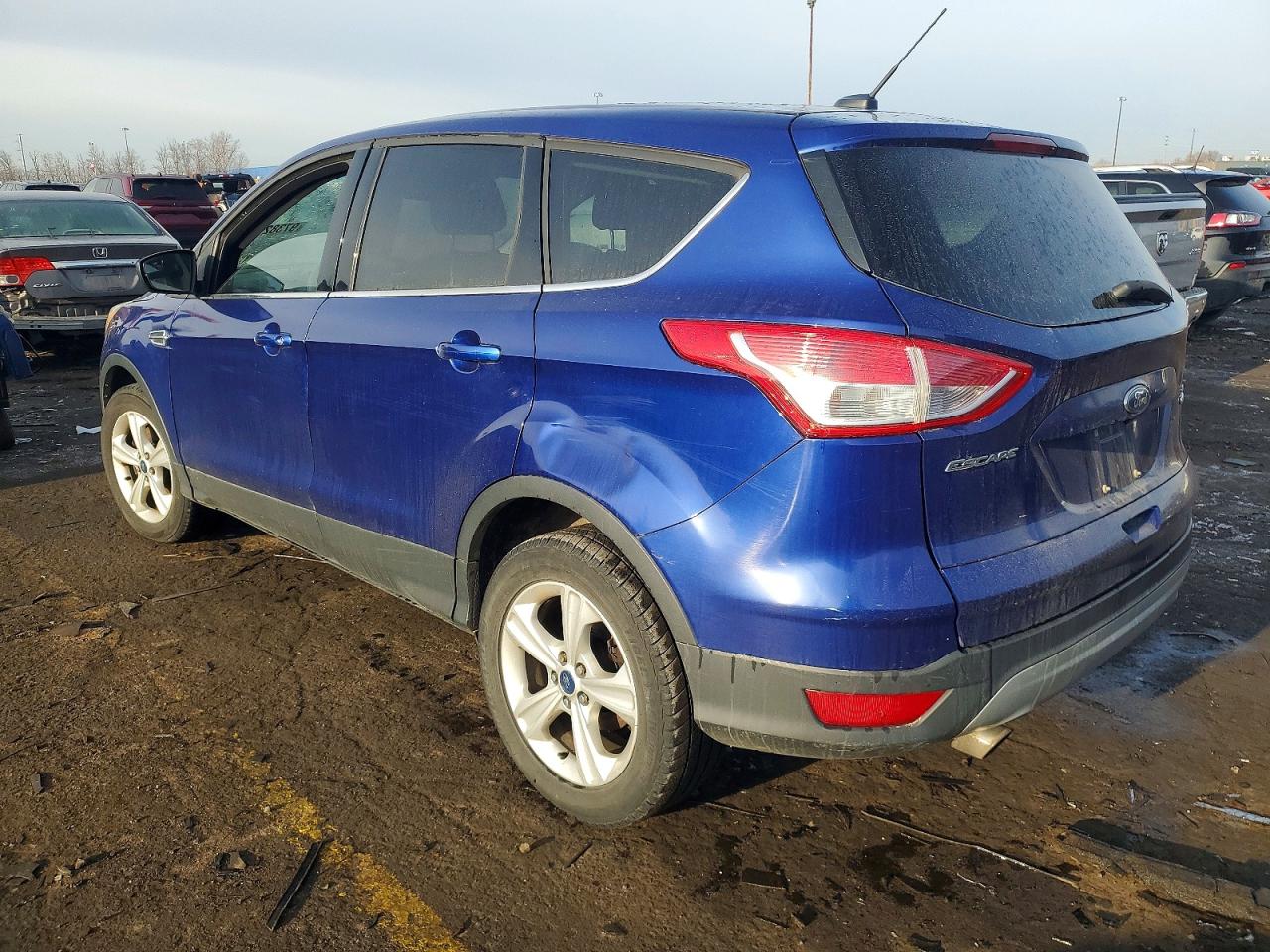 2016 FORD ESCAPE SE photo 2