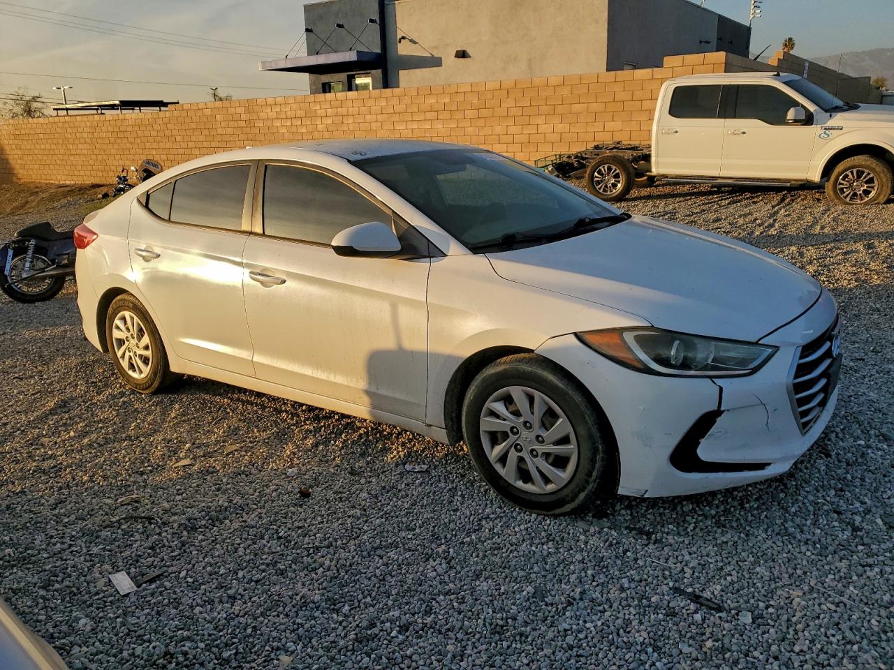 2017 HYUNDAI ELANTRA SE photo 4