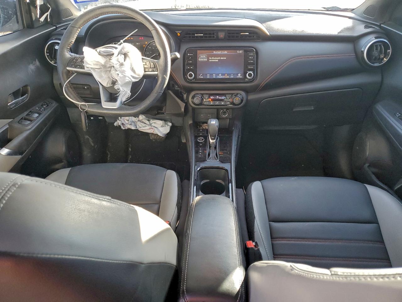 2022 NISSAN KICKS SR photo 8