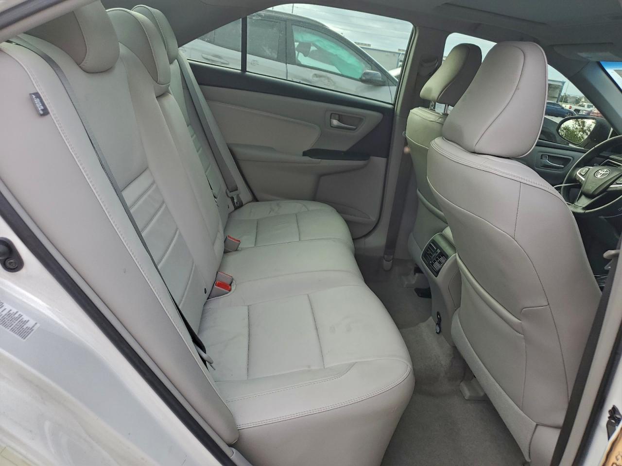 2017 TOYOTA CAMRY XSE photo 28