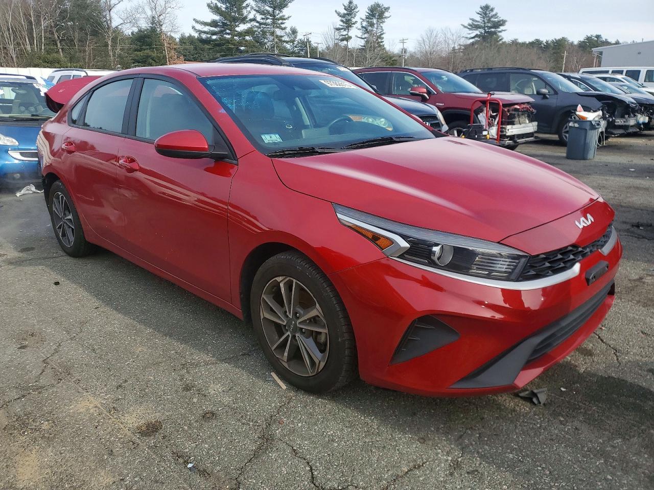 2023 KIA FORTE LX photo 4