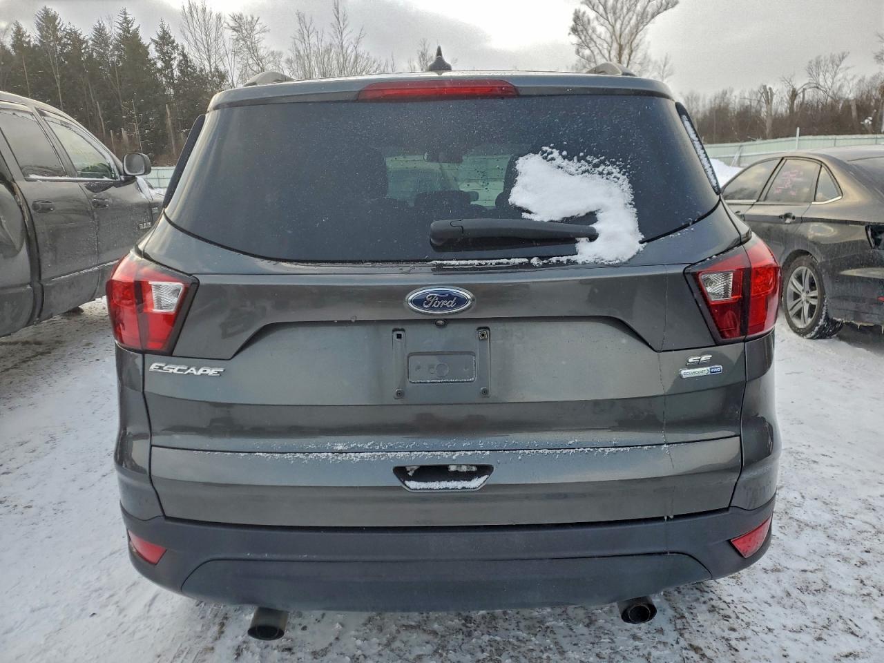 2019 FORD ESCAPE SE photo 6