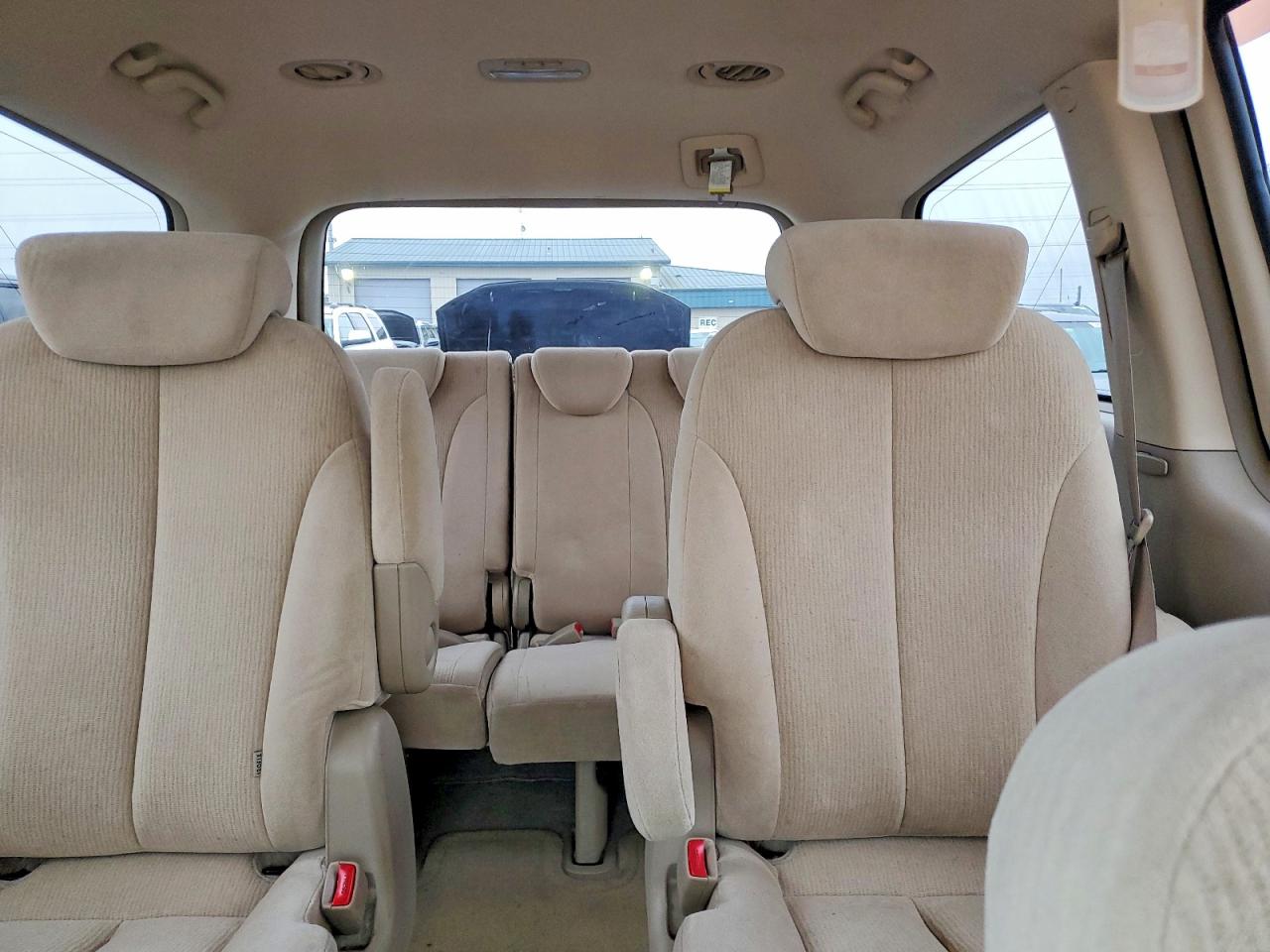 2006 KIA SEDONA EX photo 10