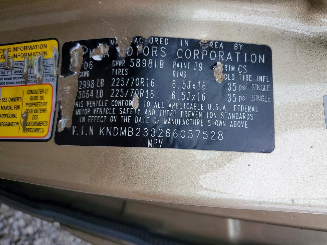 2006 KIA SEDONA EX photo 13