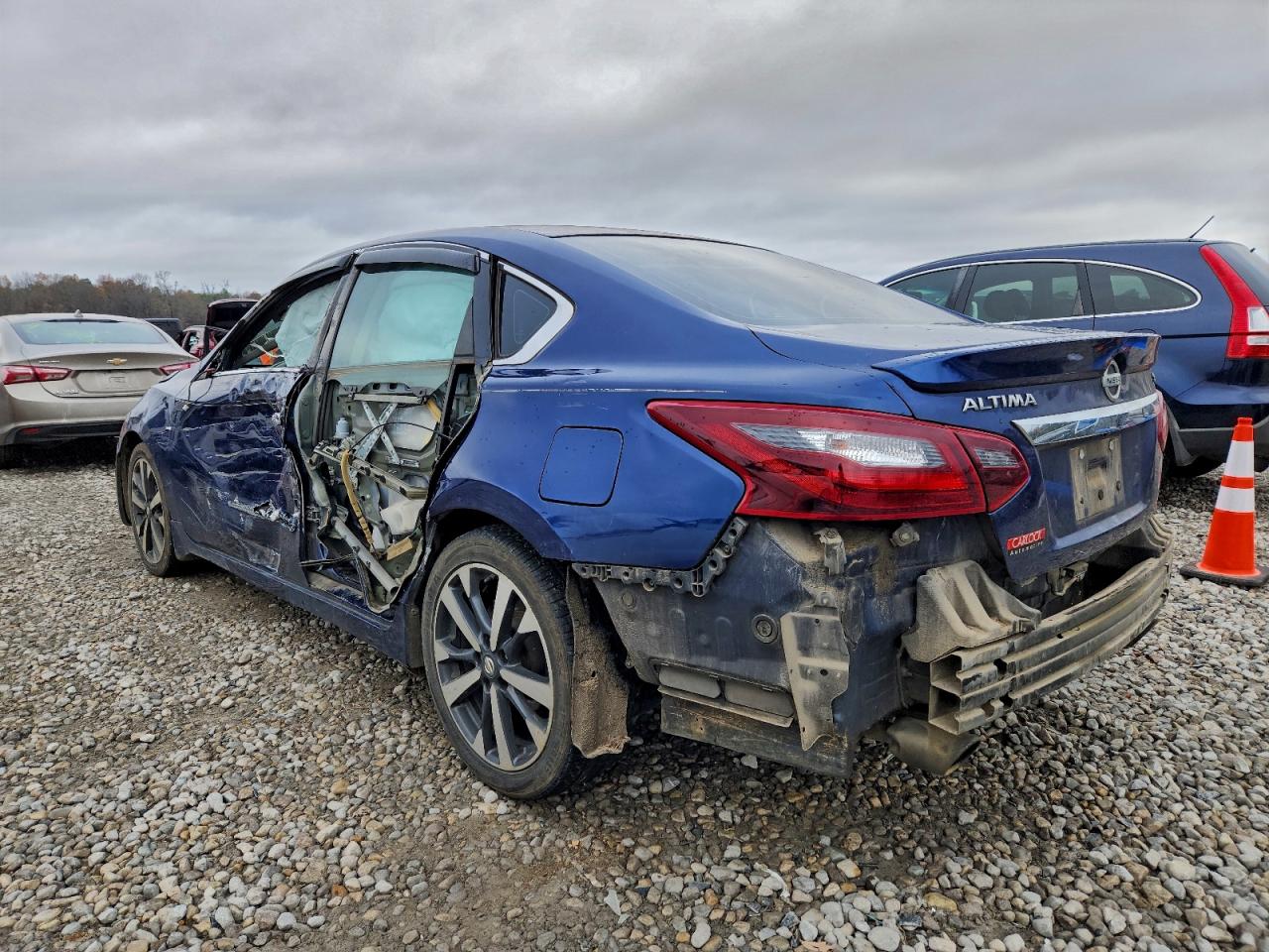 2017 NISSAN ALTIMA 2.5 photo 2