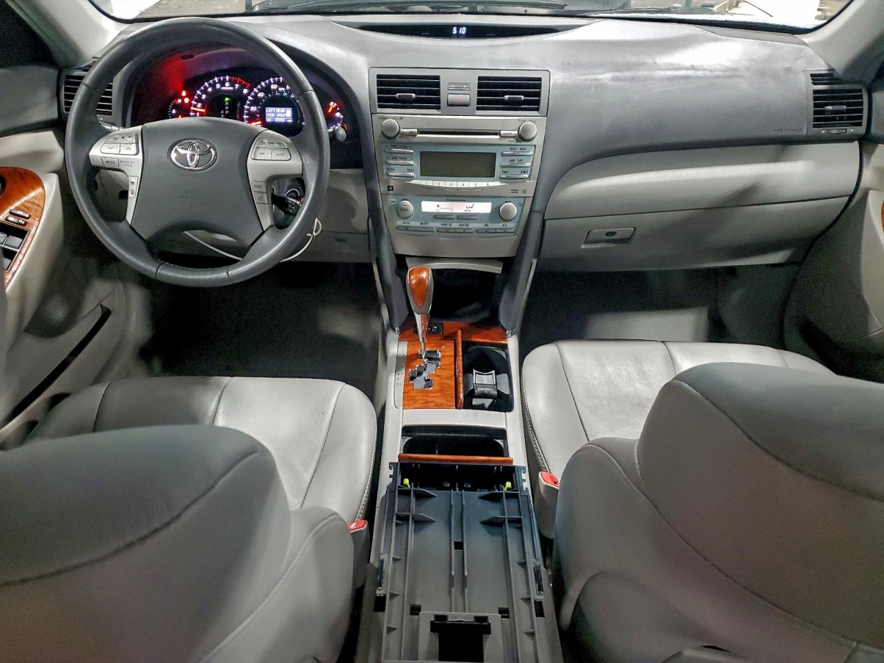 2009 TOYOTA CAMRY BASE photo 8
