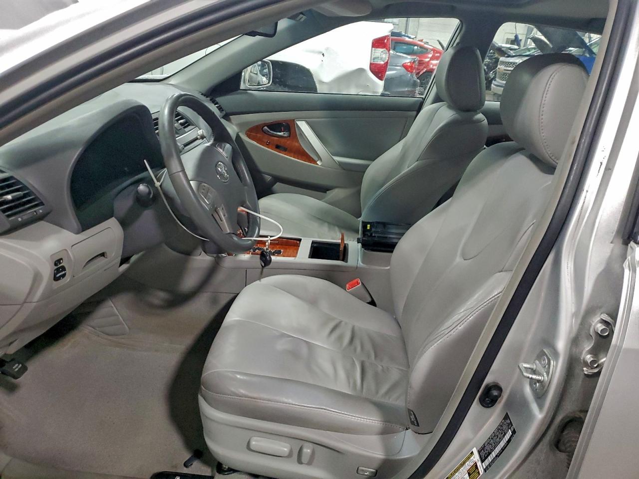 2009 TOYOTA CAMRY BASE photo 7