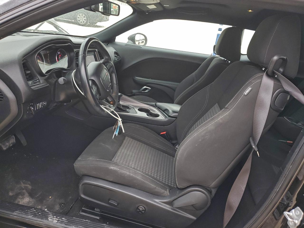 2023 DODGE CHALLENGER SXT photo 7
