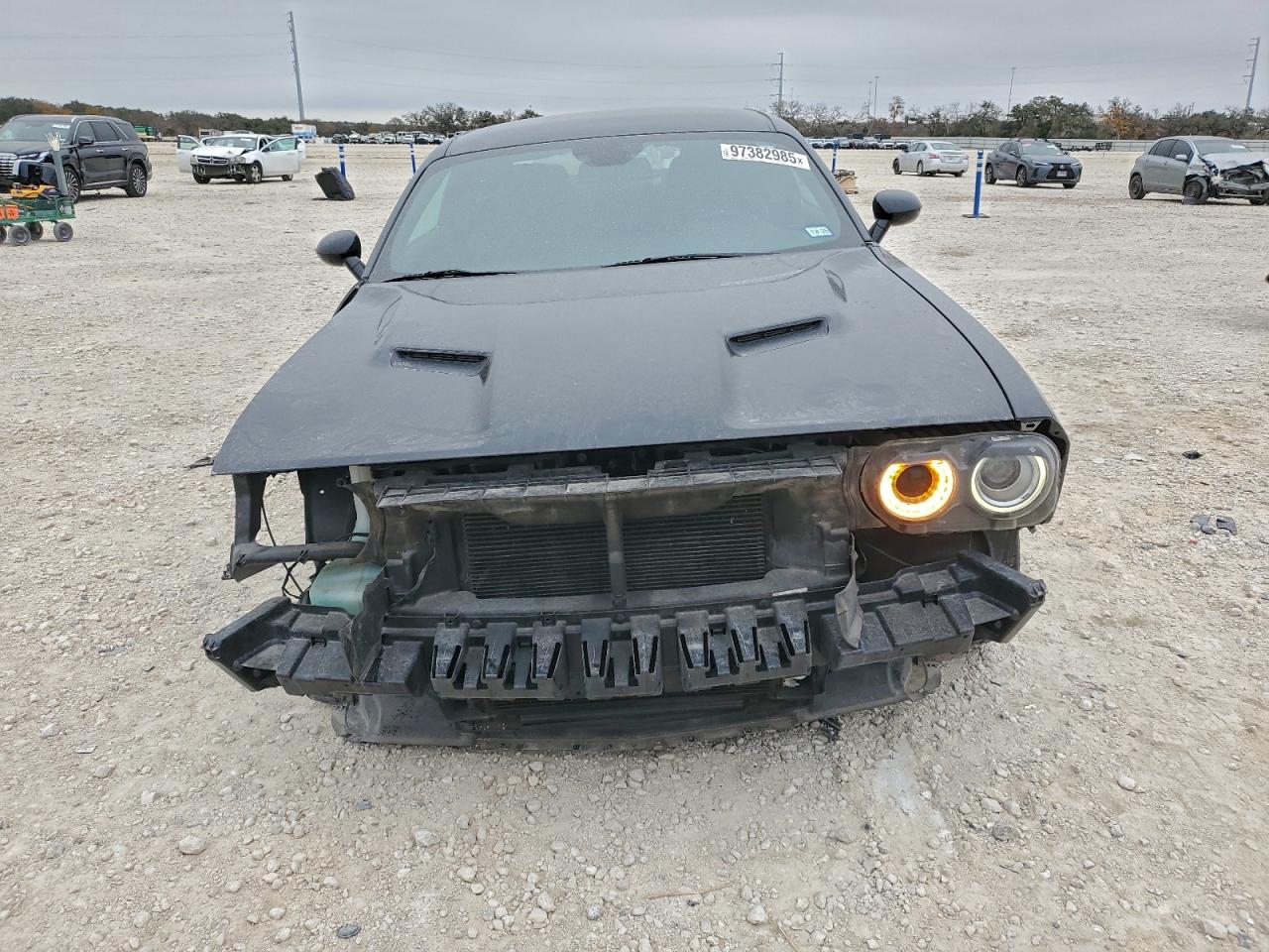 2023 DODGE CHALLENGER SXT photo 5
