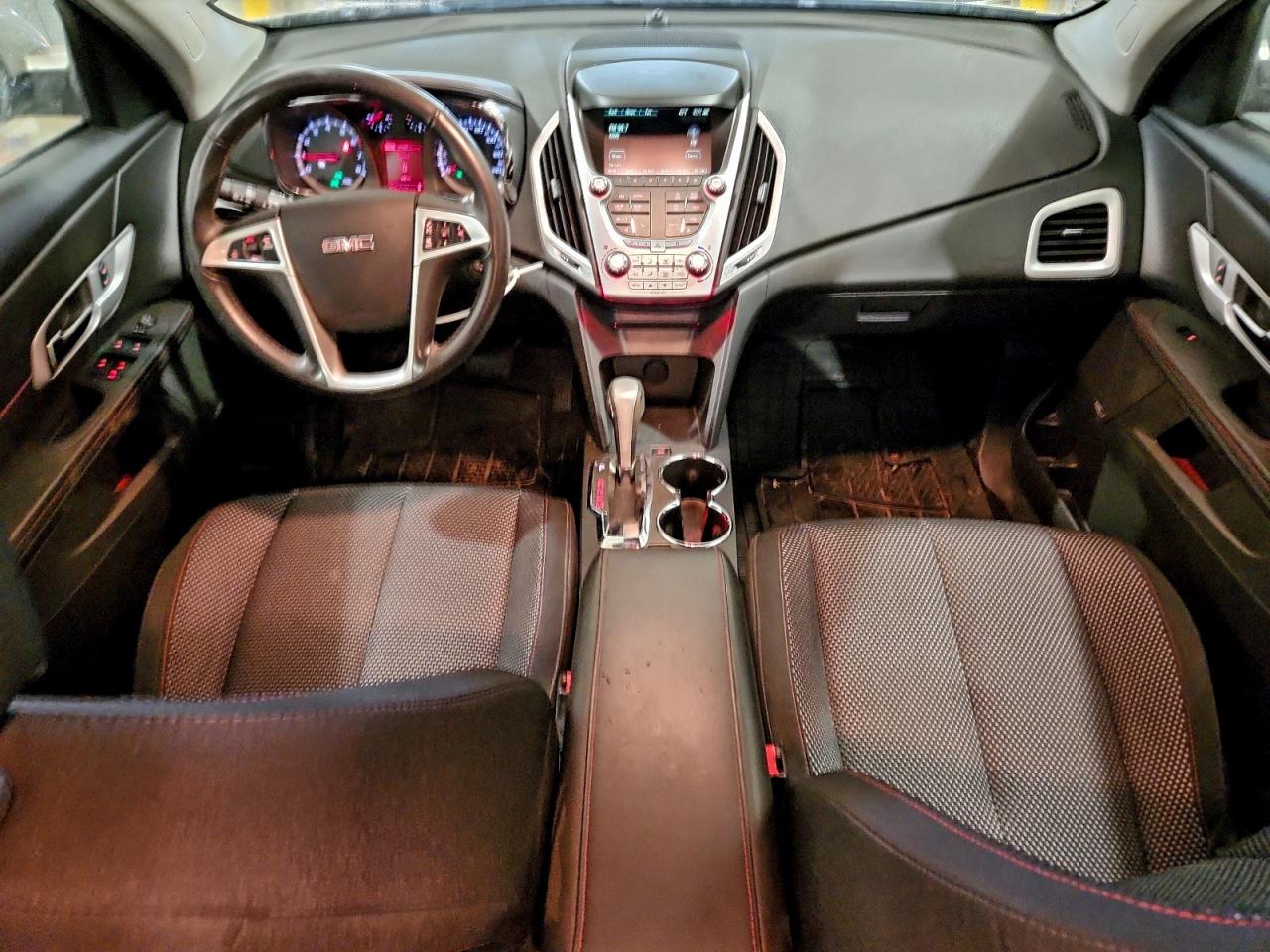 2015 GMC TERRAIN SLE photo 8
