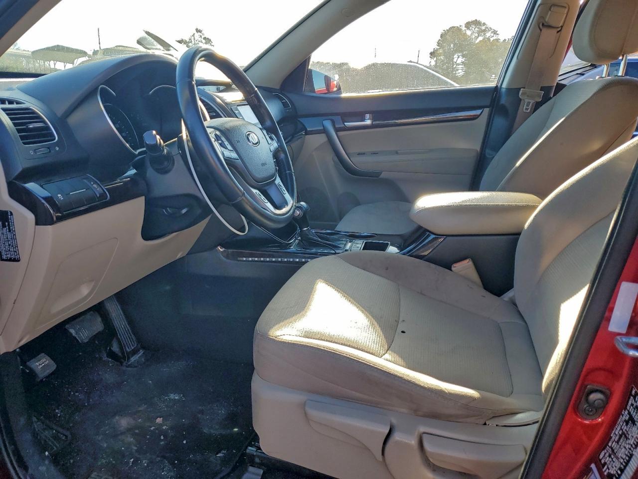 2014 KIA SORENTO LX photo 7