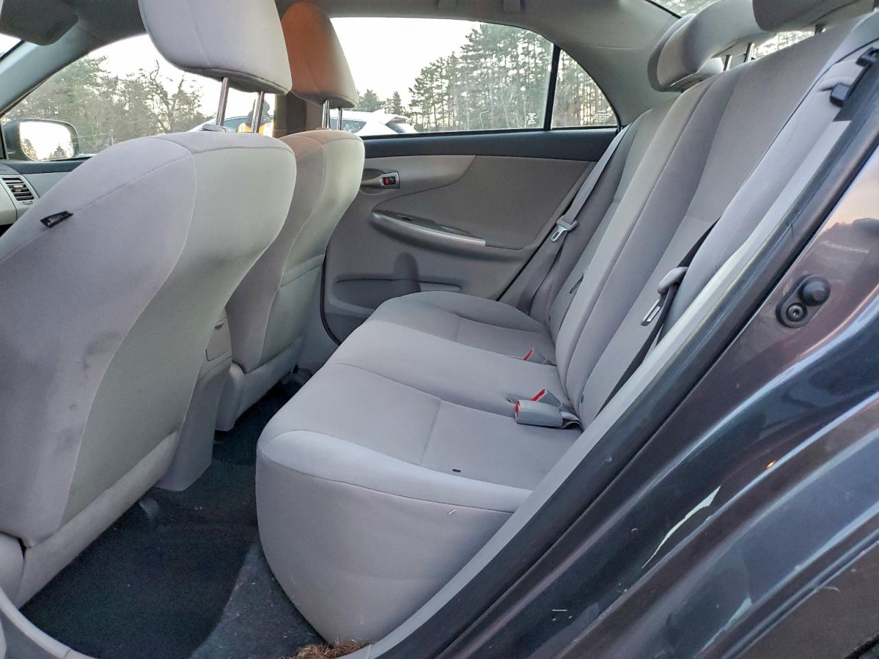 2013 TOYOTA COROLLA BASE photo 10