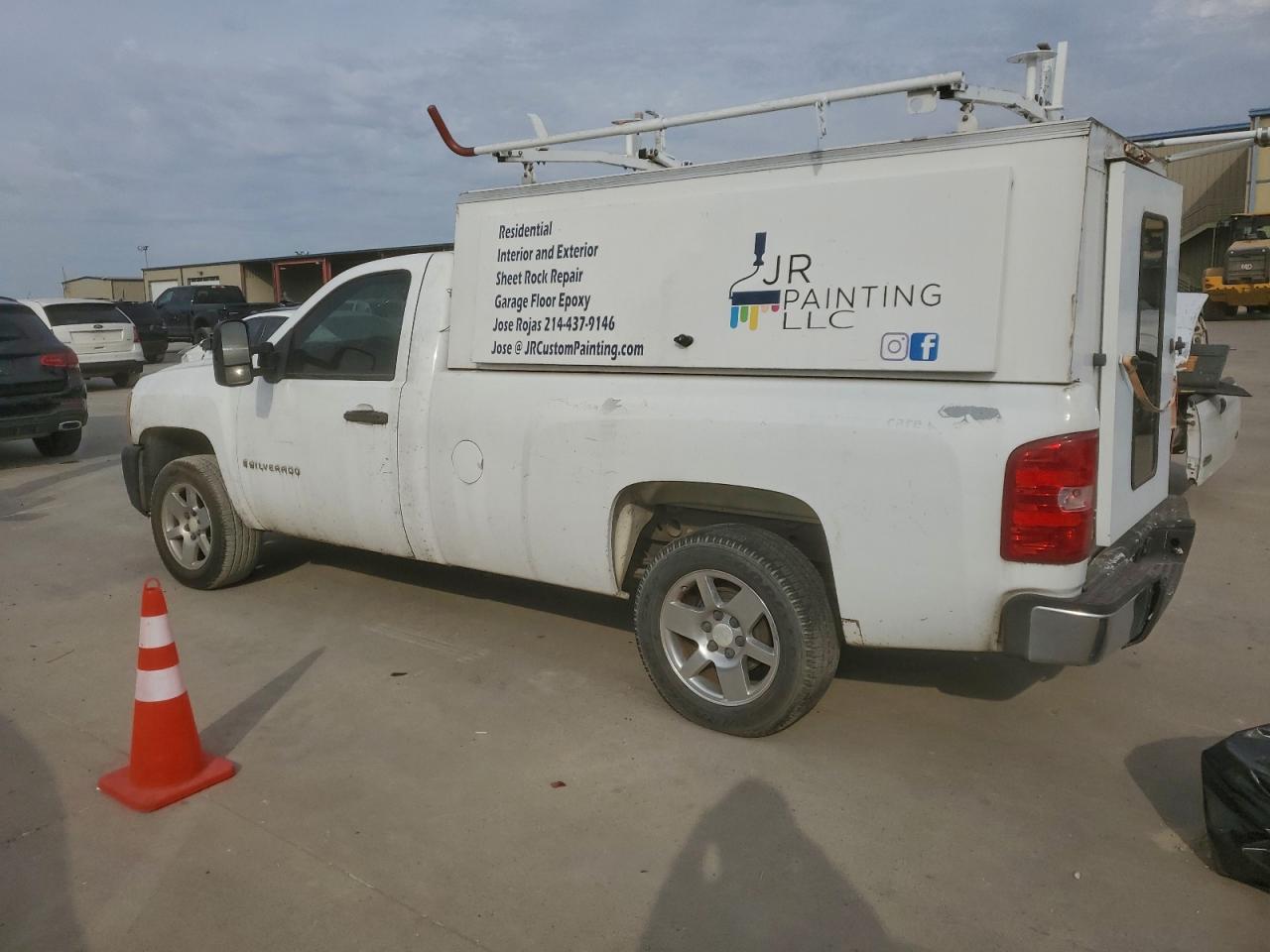 2007 CHEVROLET SILVERADO C1500 photo 2